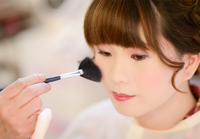 プロのヘアメイク付き