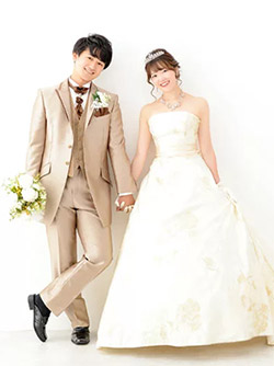 ウェディング撮影衣装